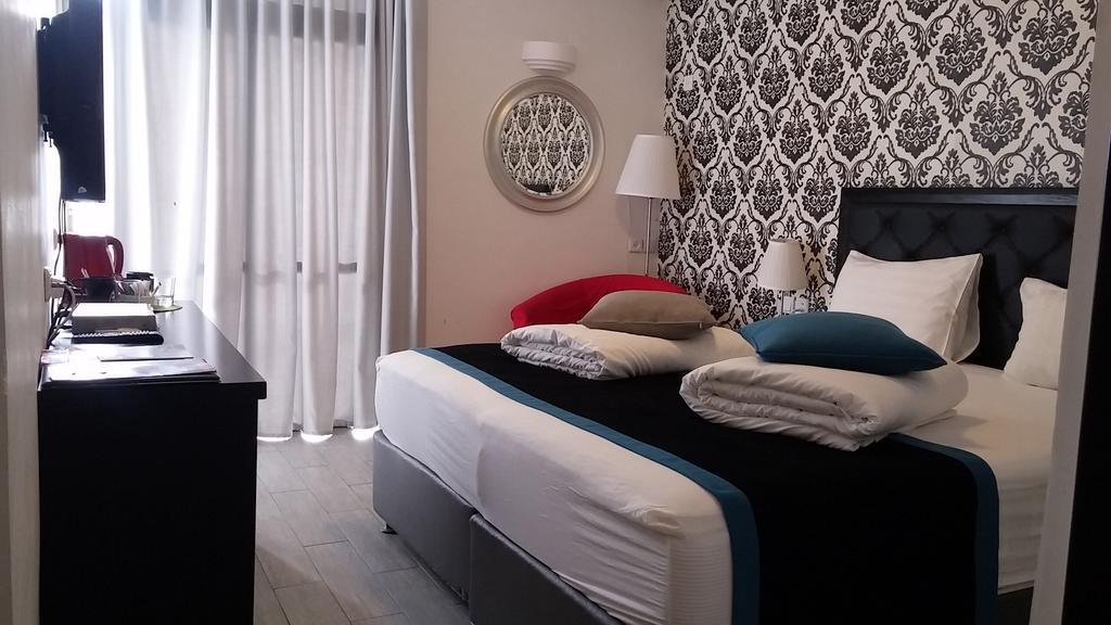 Kikar Boutique Hotel Нетанья Екстер'єр фото